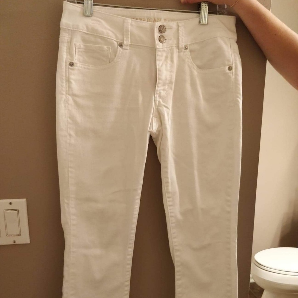 White capris
